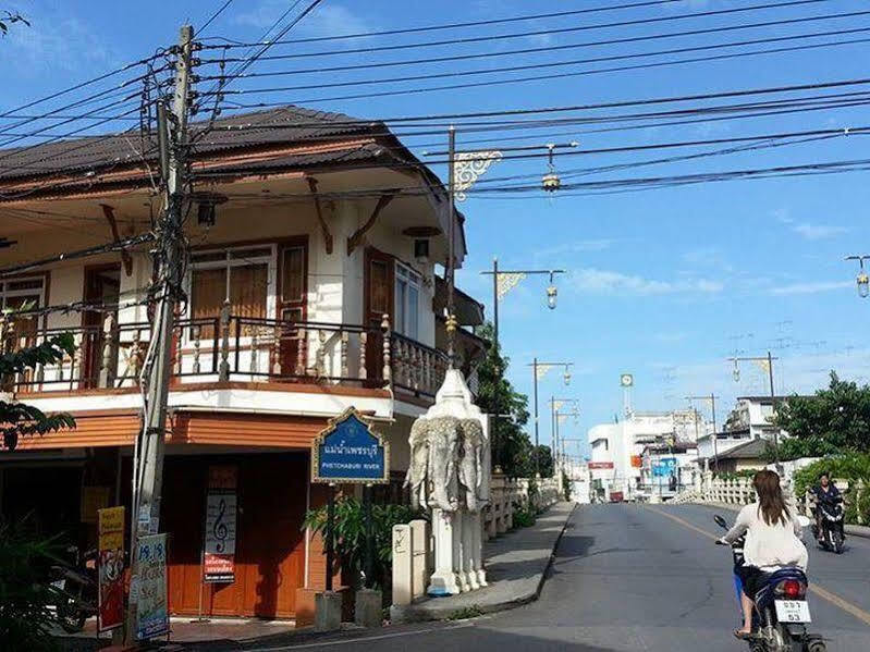 Jj. Home Phetchaburi Eksteriør bilde